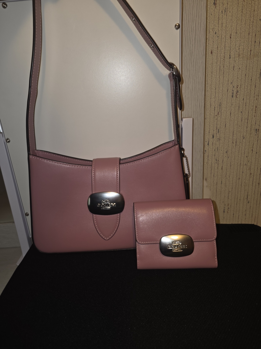 Coach Pink Leather Shoulder Bag with Matching Wallet - Picture 2 of 16